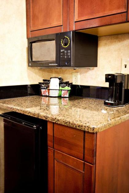 Best Western Plus Weston Inn - image 8