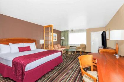 Days Inn & Suites by Wyndham Logan - image 5