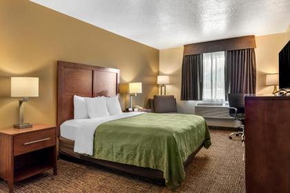 Quality Inn Logan near University - image 6