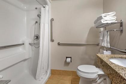 Quality Inn Logan near University - image 7