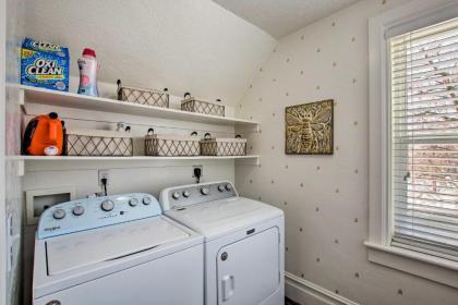 Beautiful Downtown House Less Than 3 Miles to Hiking and USU - image 11