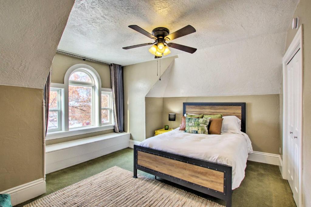 Beautiful Downtown House Less Than 3 Miles to Hiking and USU - image 4