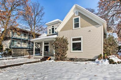 Beautiful Downtown House Less Than 3 Miles to Hiking and USU - image 5
