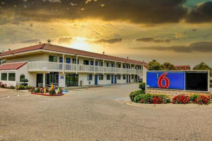 motel 6 Lompoc CA Lompoc