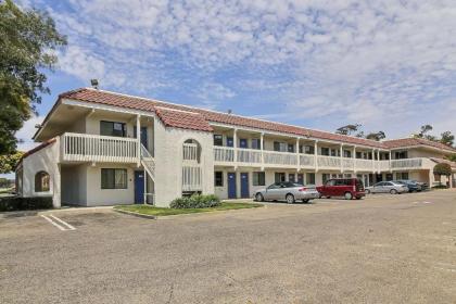 Motel 6-Lompoc CA - image 4