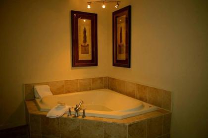 The Upper Pass Lodge - image 11