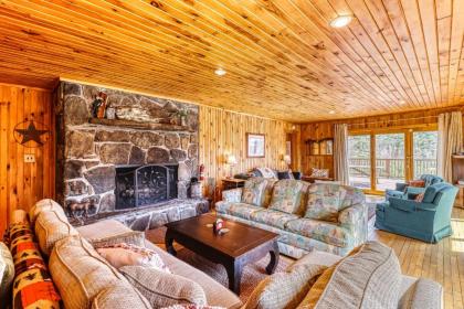 Justin Lake Lodge - image 5
