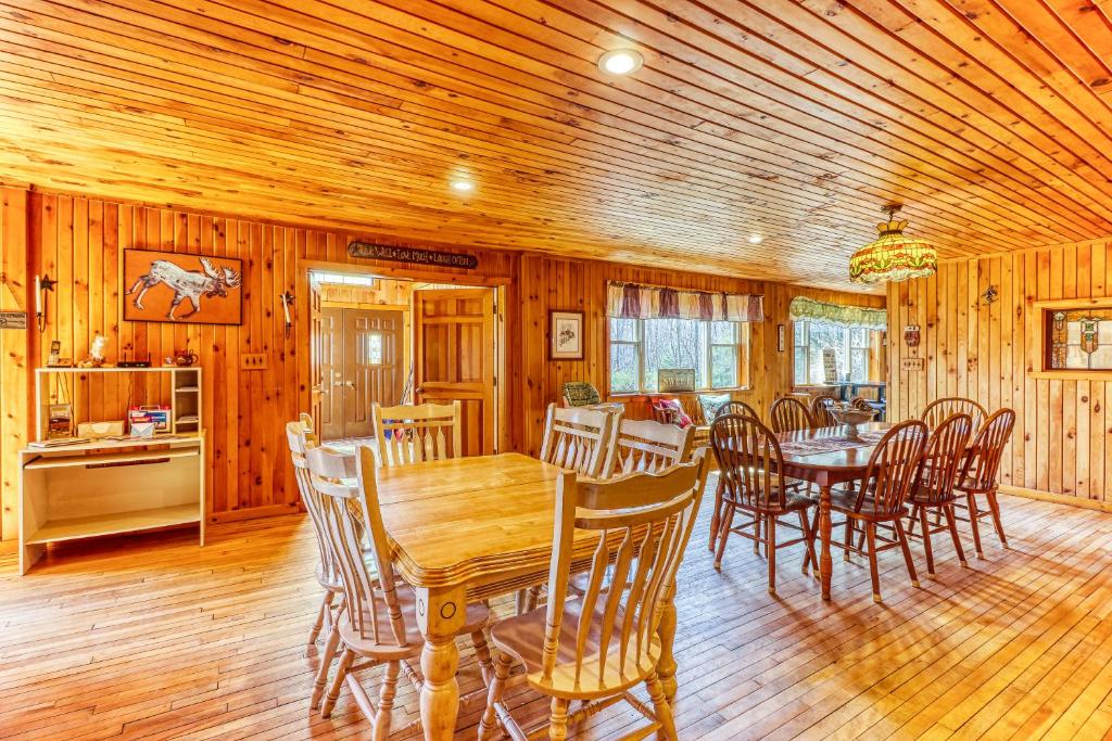 Justin Lake Lodge - image 7