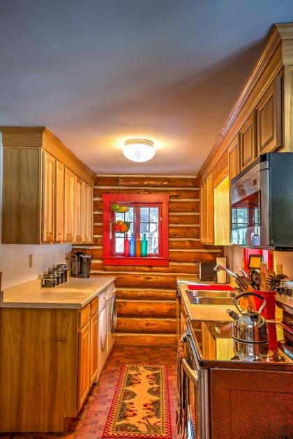 Award-Winning Log Cabin Top 5 in New England! - image 5