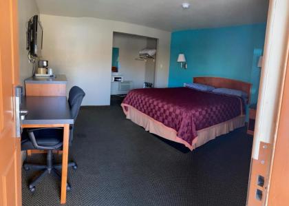 Lone Pine Budget Inn - image 13