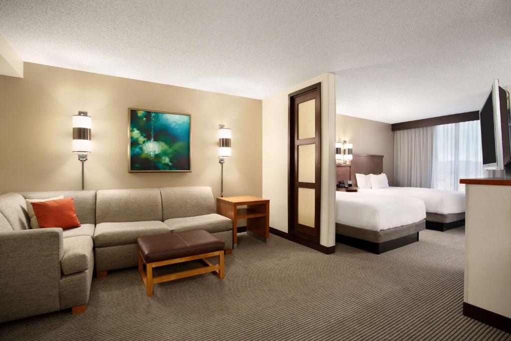 Hyatt Place Denver-South/Park Meadows - image 6