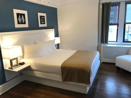 Long Beach Hotel - image 3