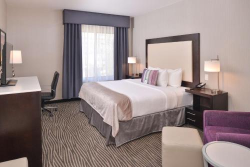 Best Western Plus Hotel at the Convention Center - image 5