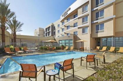 Courtyard Long Beach Airport - image 25