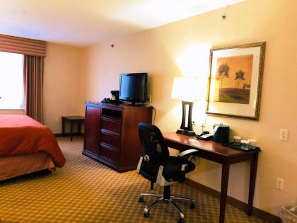 Queens County Inn and Suites - image 11