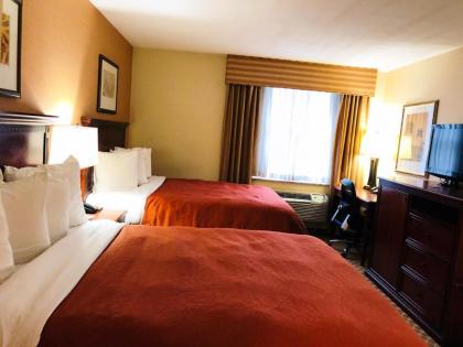 Queens County Inn and Suites - image 13