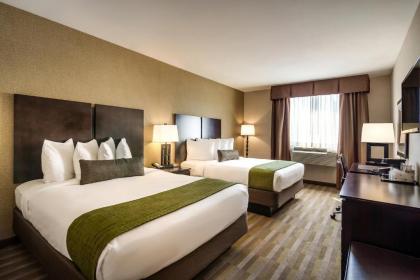 Best Western Plus Plaza Hotel - image 18