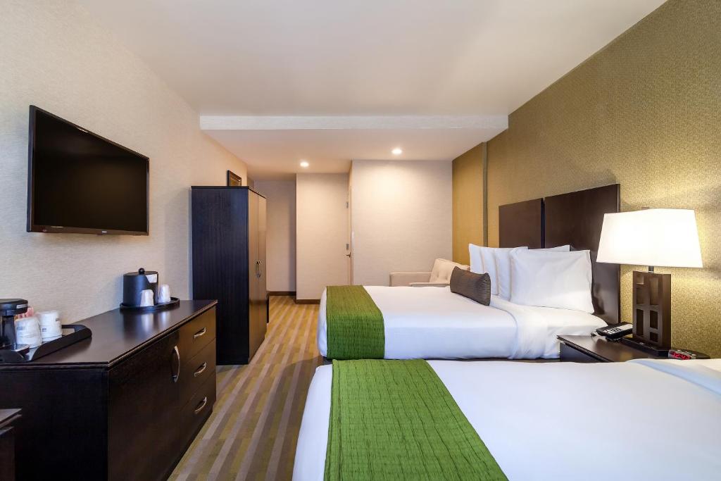 Best Western Plus Plaza Hotel - image 4