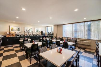 Best Western Plus Plaza Hotel - image 5