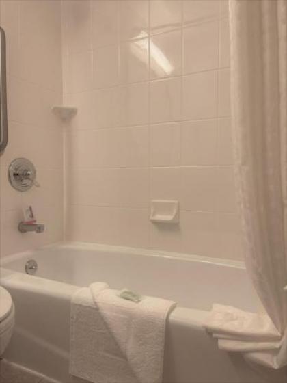 Sleep Inn - Long Island City - image 5
