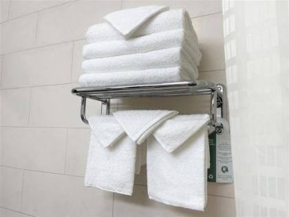 Sleep Inn - Long Island City - image 9
