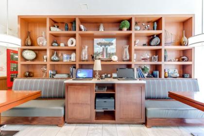 Vista LIC Hotel Premier Collection by Best Western - image 11