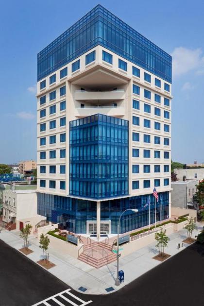 Vista LIC Hotel Premier Collection by Best Western - image 4