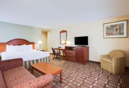 La Quinta Inn by Wyndham Queens (New York City) - image 10