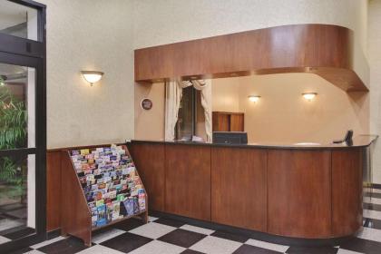 La Quinta Inn by Wyndham Queens (New York City) - image 13