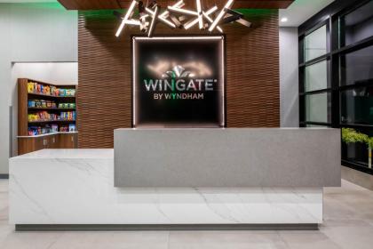 Wingate by Wyndham Long Island City - image 6