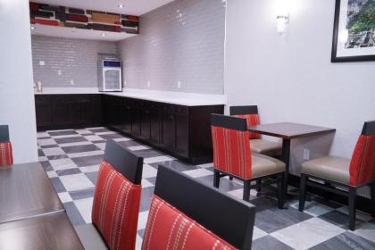 Lotus BLU Inn and Suites - image 11