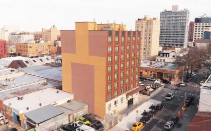 Lotus BLU Inn and Suites - image 5