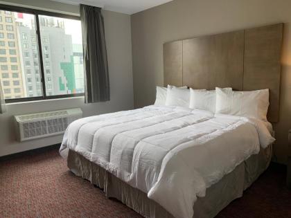 Capital Hotel - image 12