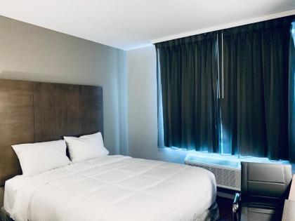 Capital Hotel - image 2