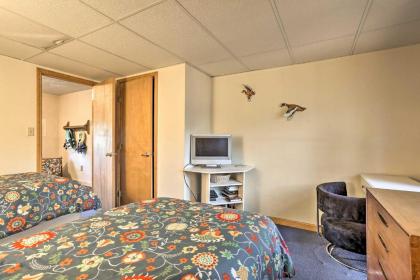 Lakefront Retreat with Boats Less Than 9 Mi to Camelback Mtn! - image 2
