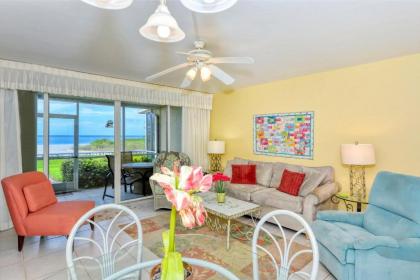 LaPlaya 103A Time to relax Enjoy the peaceful private beach just a shells throw from your door