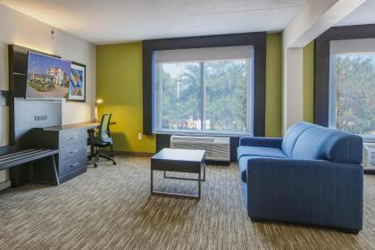 Holiday Inn Express & Suites Longview North an IHG Hotel - image 10