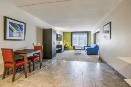 Holiday Inn Express & Suites Longview North an IHG Hotel - image 11