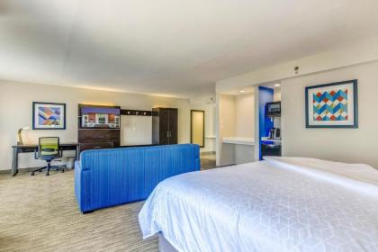 Holiday Inn Express & Suites Longview North an IHG Hotel - image 5