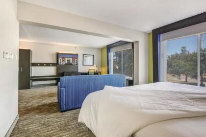 Holiday Inn Express & Suites Longview North an IHG Hotel - image 7