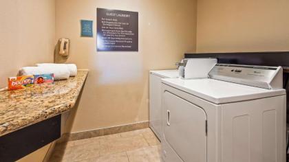 Best Western Plus Lonoke Hotel - image 13