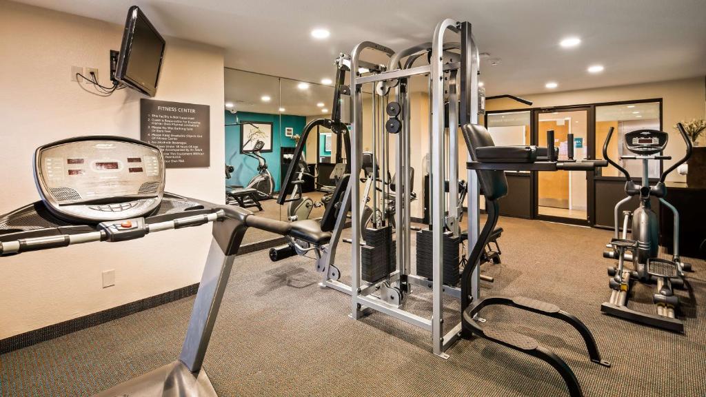 Best Western Plus Lonoke Hotel - image 5