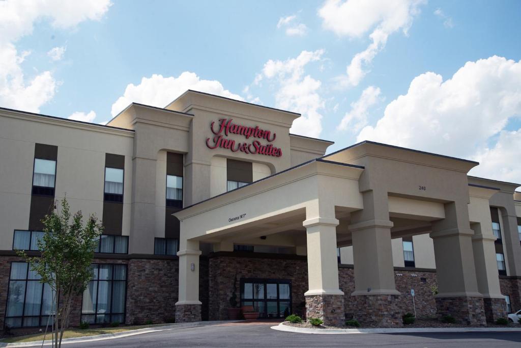 Hampton Inn & Suites by Hilton Lonoke - main image