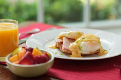 Chanticleer Inn Bed & Breakfast - image 3