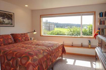 9 Condo - image 11