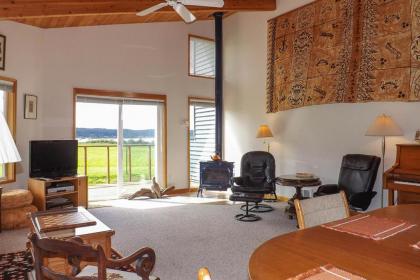 9 Condo - image 13