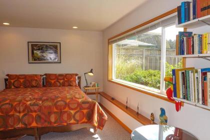 9 Condo - image 7