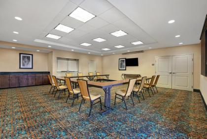 Hampton Inn Lordsburg - image 13