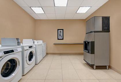 Hampton Inn Lordsburg - image 4