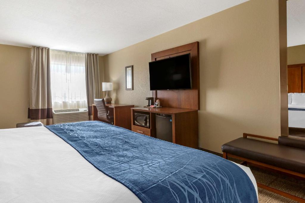 Comfort Inn & Suites Lordsburg I-10 - image 5